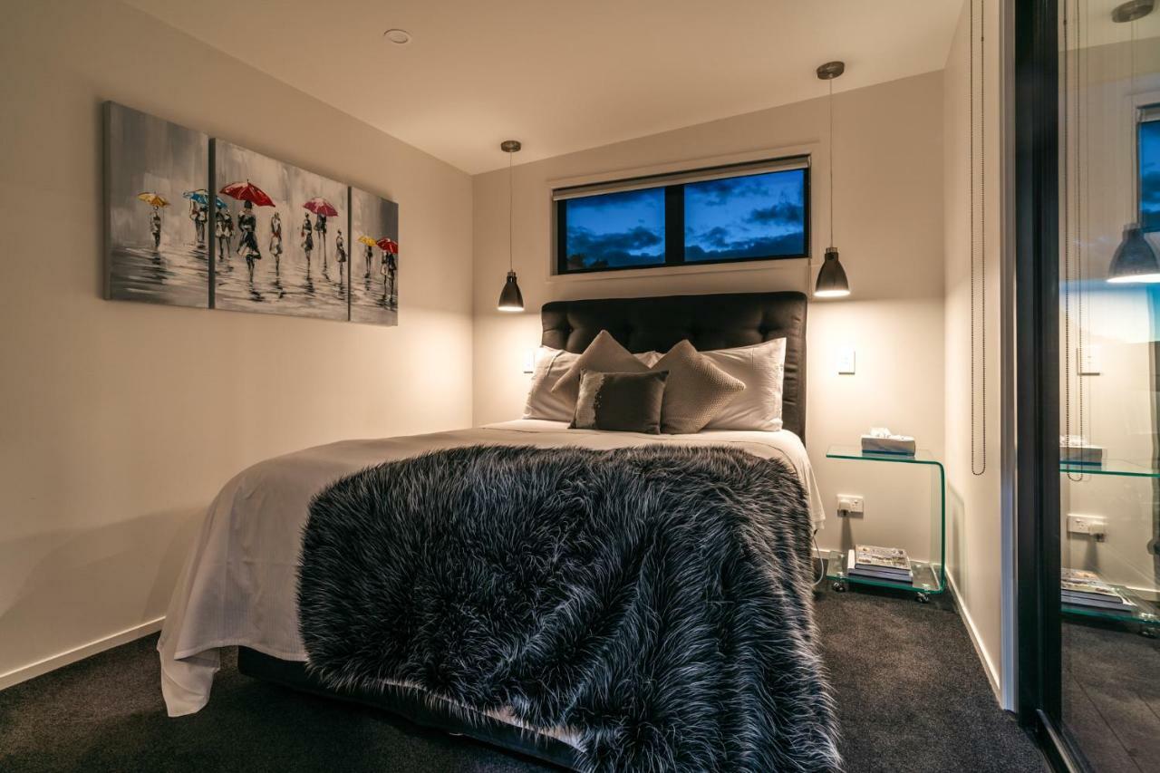 Guesthouse On Queens Oneroa Екстер'єр фото